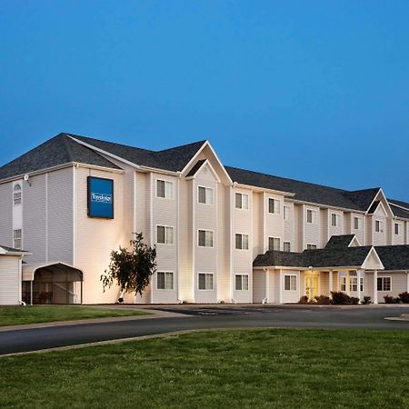 Travelodge By Wyndham Fort Scott Exteriér fotografie