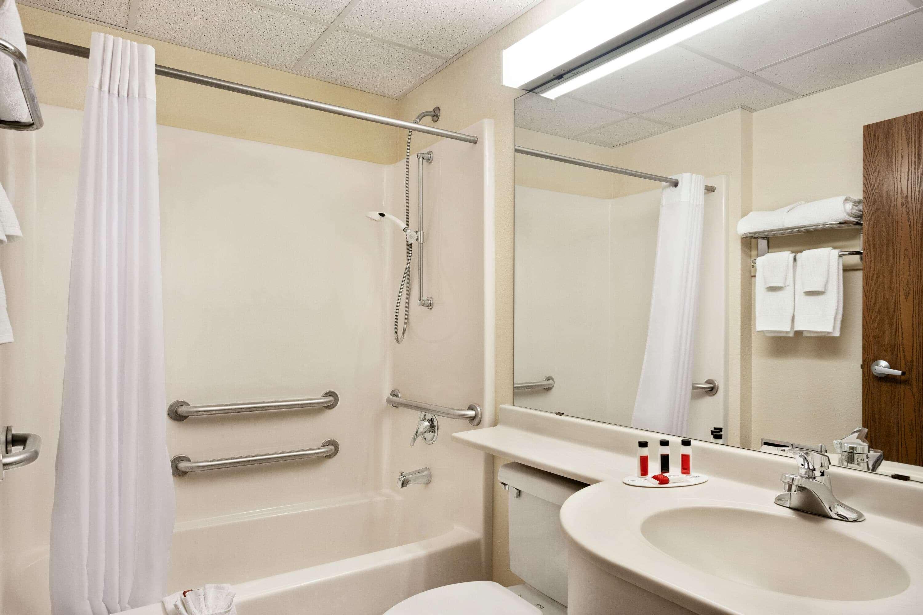 Travelodge By Wyndham Fort Scott Exteriér fotografie