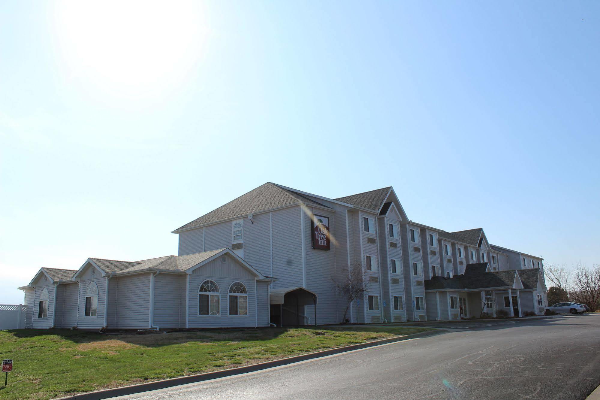 Travelodge By Wyndham Fort Scott Exteriér fotografie